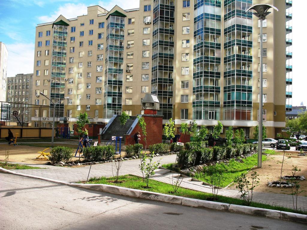 Arenda Kvartiry V Bazhovskom Apartment Ekaterinburg Bagian luar foto